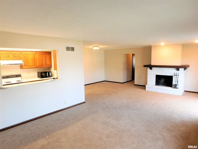 Building Photo - 1013 E Jackson St