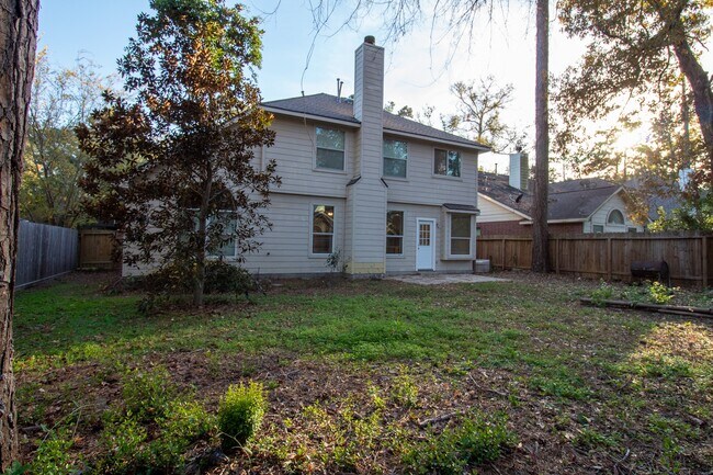 Building Photo - 2111 Grovewood Park