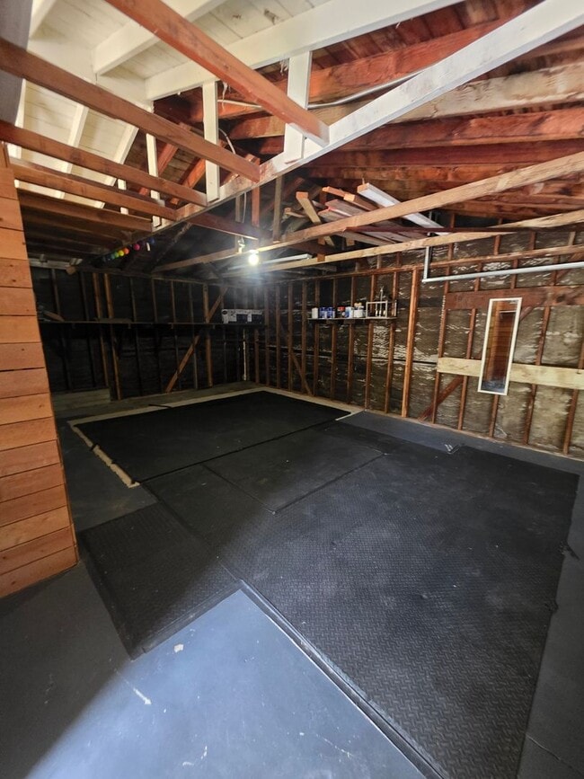 Building Photo - 5015 W 140th St