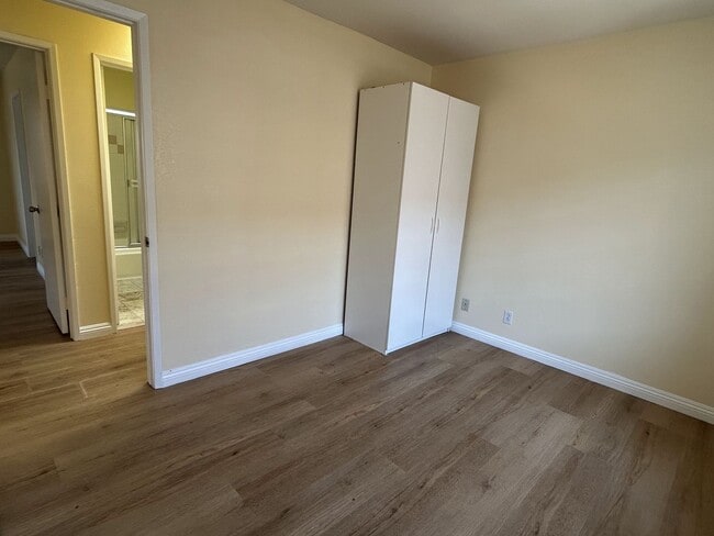 Building Photo - Cozy 3 bedroom Condo in the most demanded neighborhood at City of Alhambra