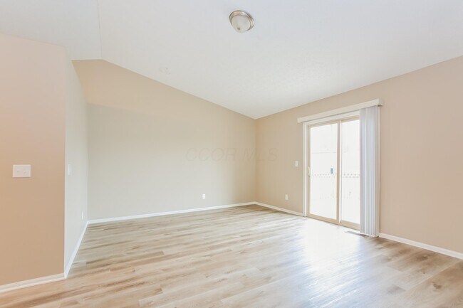 Building Photo - 1527 Berkhard Dr