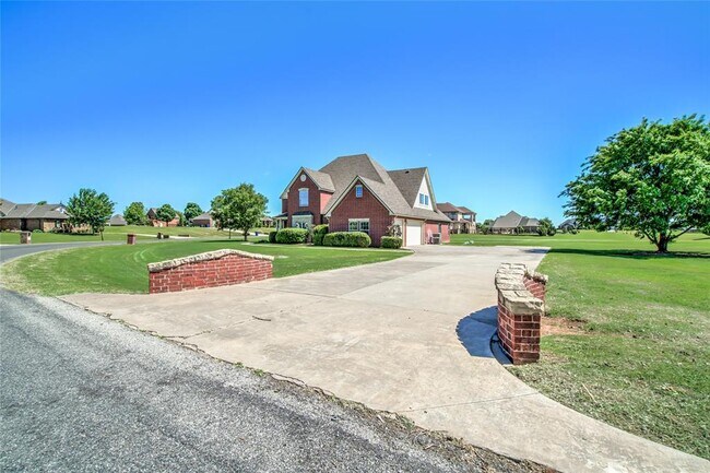 Building Photo - 22525 Lindy Terrace