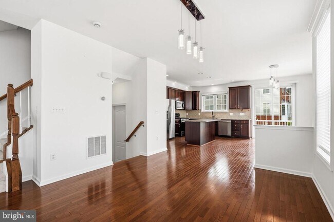 Building Photo - 23167 Flora Mure Dr