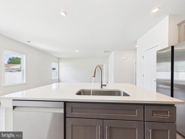 Building Photo - 362 Baker Dr