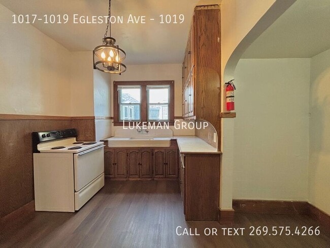 Building Photo - 1017-1019 Egleston Ave-1019
