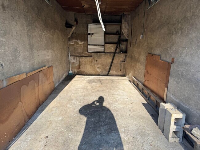 Garage 2 - 217 S 7th St