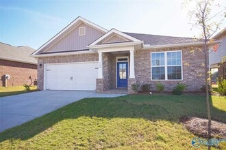 Building Photo - 104 Williams Pointe Boulevard SW