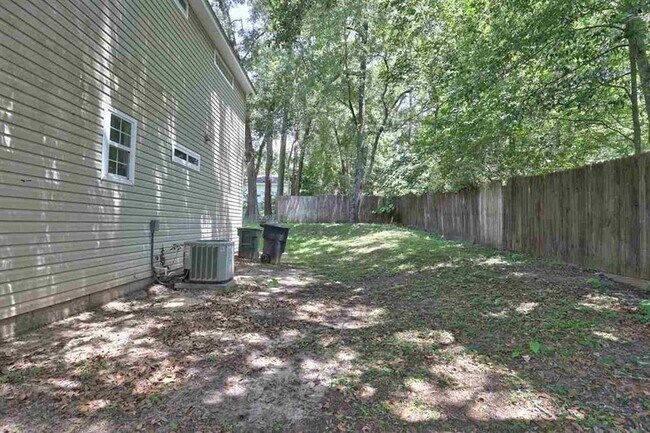 Building Photo - 924 Ashburn Dr