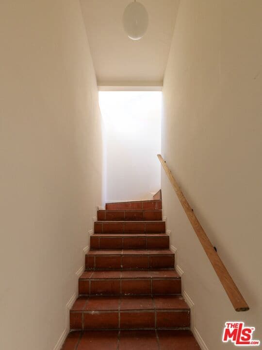 Building Photo - 2120 N Cahuenga Blvd