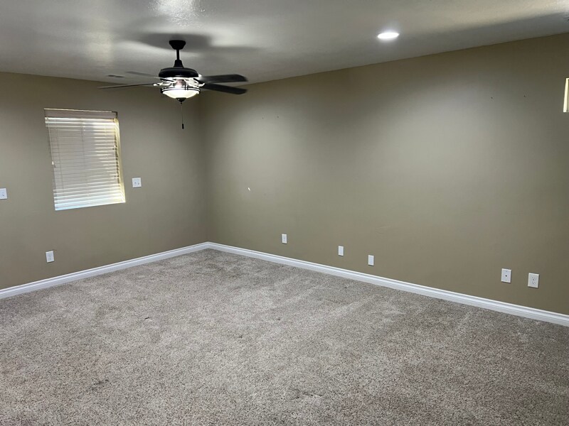 Building Photo - 5223 S 4700 W