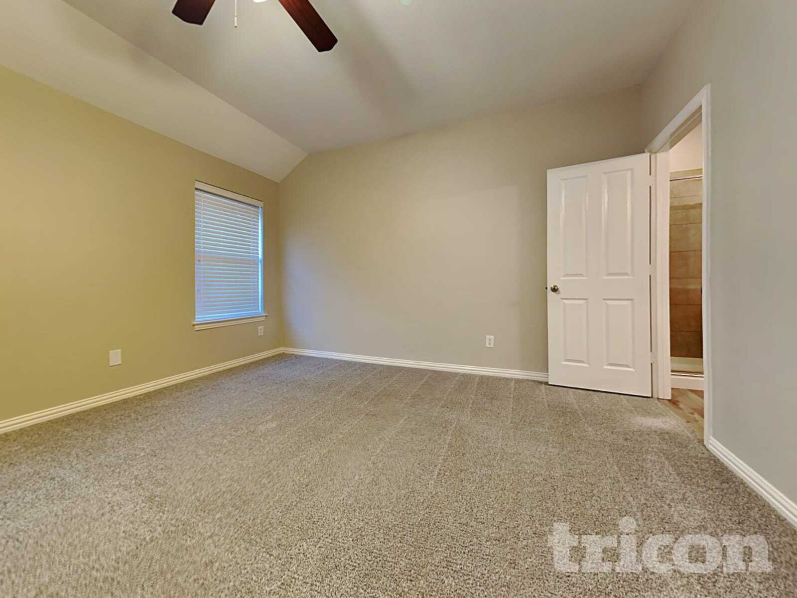 Building Photo - 2413 Castle Creek Dr