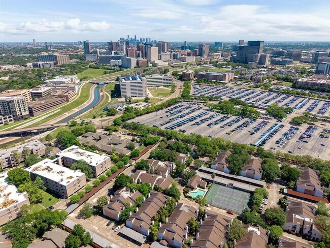Building Photo - 7950 N Stadium Dr