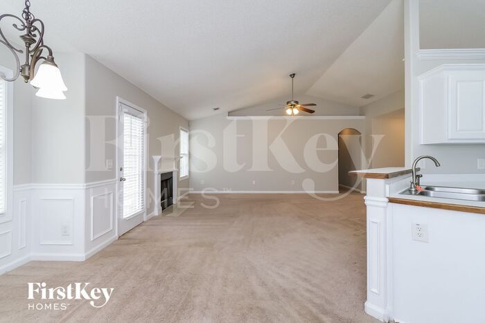 Building Photo - 1130 Bradford Park Dr
