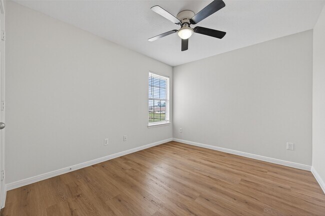 Building Photo - 10826 Aly Trace Ct