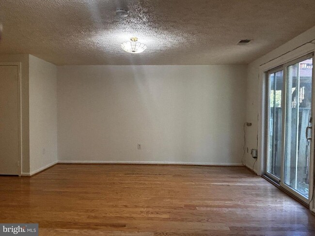 Building Photo - 14428 Black Horse Ct