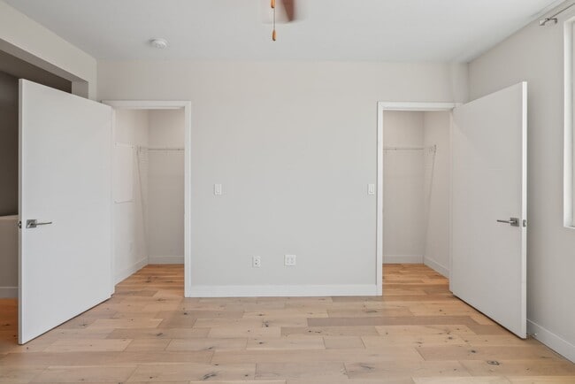 Building Photo - Built in 2017! Rarely available 3Bed/3Bath...