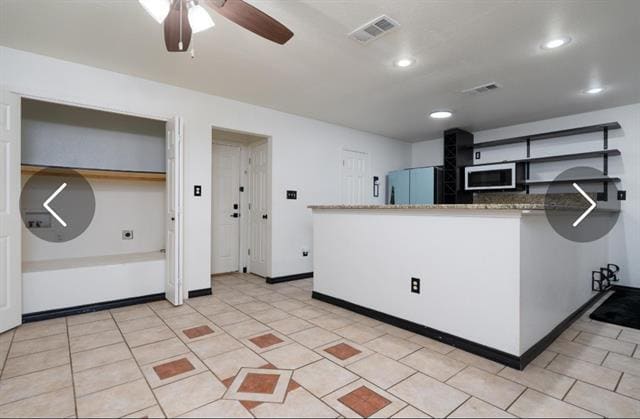 Building Photo - 7950 Starlight Dr