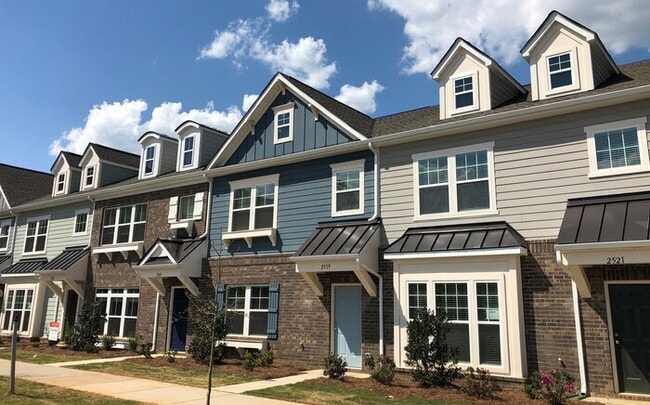 Primary Photo - 3 Bedroom Townhome Bonterra Village AVAILA...