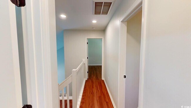 Building Photo - 1000 Pembroke Ct