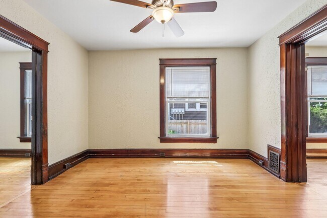 Building Photo - 1660 N Marshall St