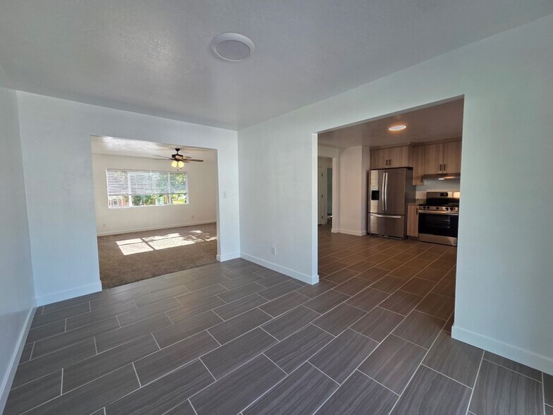 Building Photo - 590 N 300 W