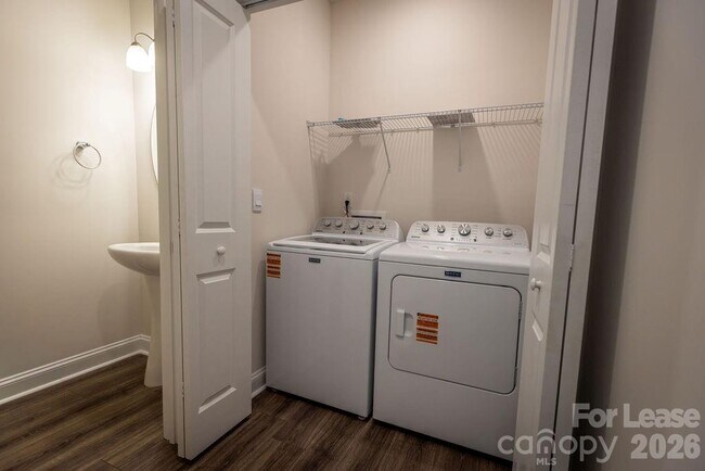 Building Photo - 4160 Steel Wy