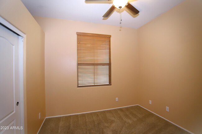 Building Photo - 779 E Mead Dr