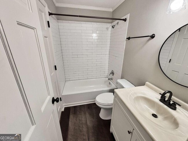 Building Photo - 1840 Cooper Lake Dr SE