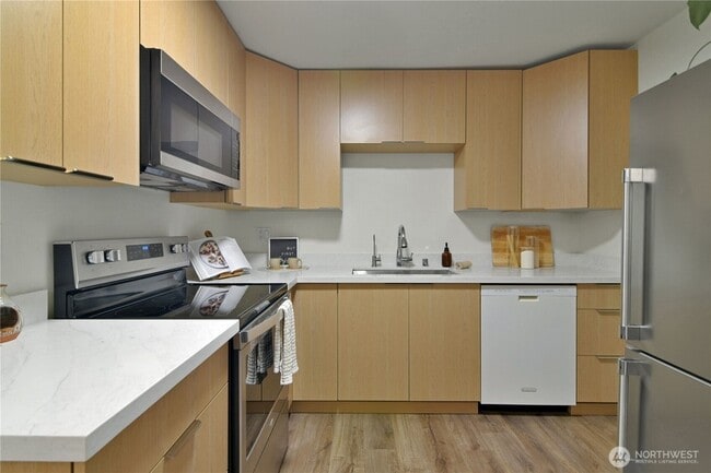 Building Photo - 6236 137th Pl NE