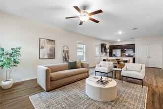 Building Photo - 7101 Spirit Hill Rd