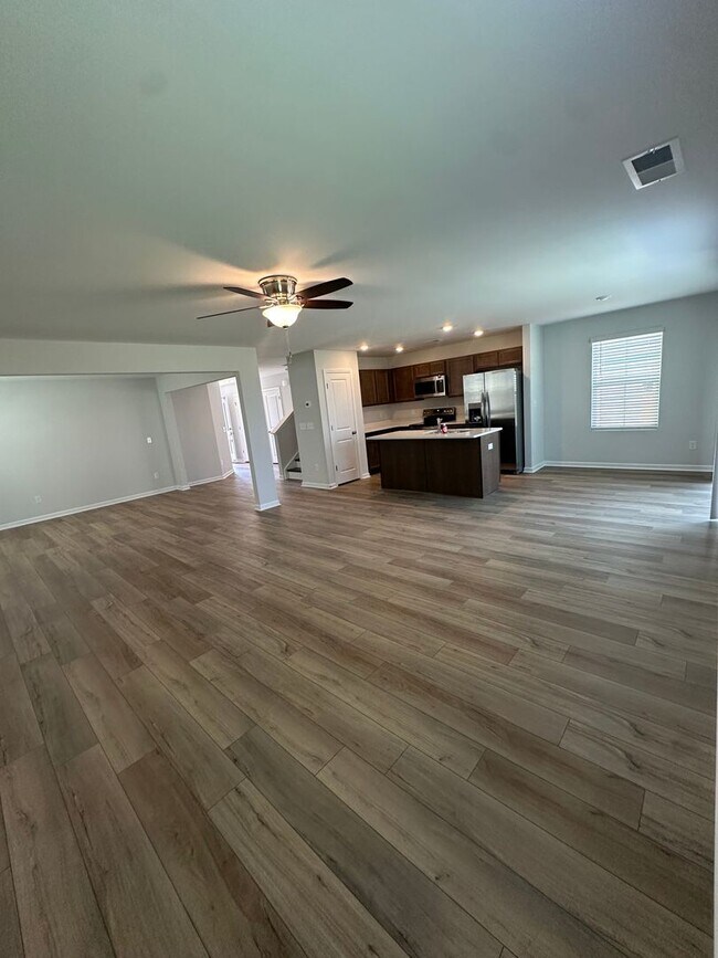 Building Photo - 926 Lodgepole Ln