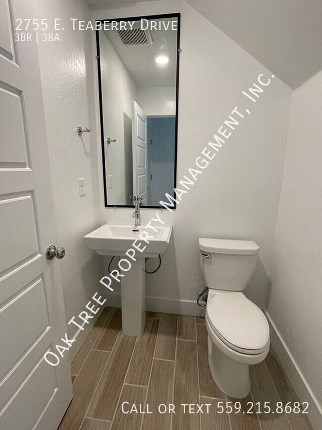 Building Photo - 2755 E Teaberry Dr