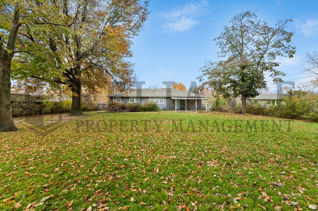 Building Photo - 512 Cindy St