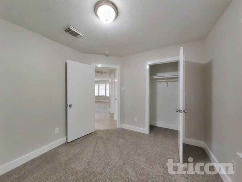 Building Photo - 18835 Atasca Oaks Dr