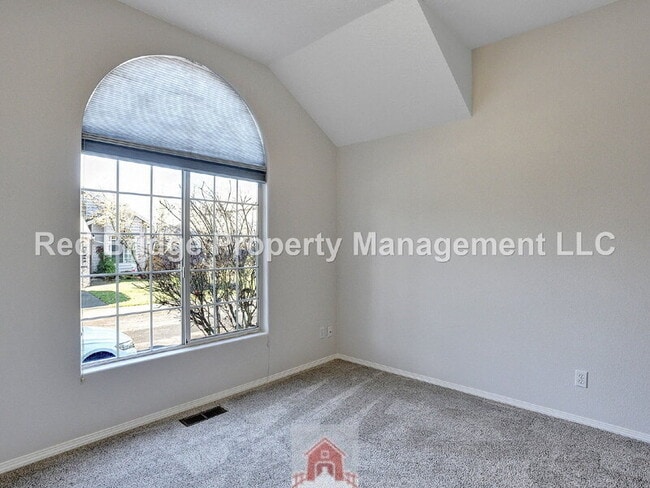 Building Photo - 2356 SW 214th Pl