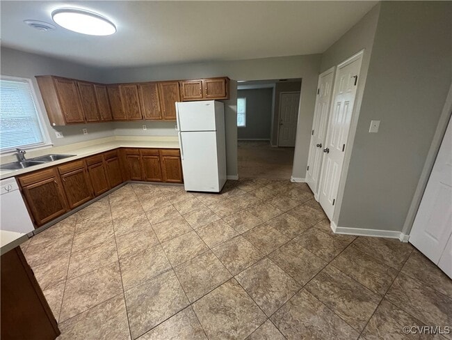 Building Photo - 10112 Molly Ln