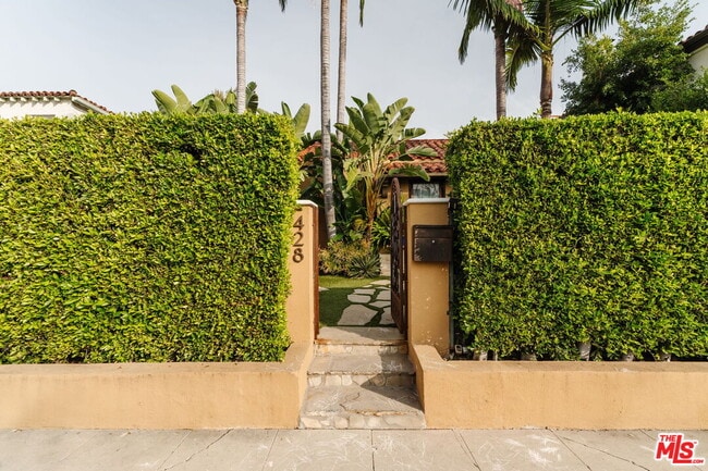 Building Photo - 428 N Harper Ave