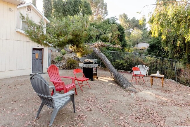 Building Photo - 0948 Hillrose St