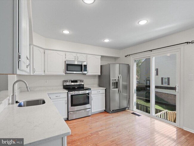 Building Photo - 6307 Trevilian Pl