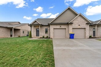 Building Photo - 564 Cumberland Pointe Ln