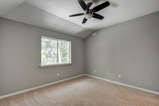 Building Photo - 182 N Millport Cir
