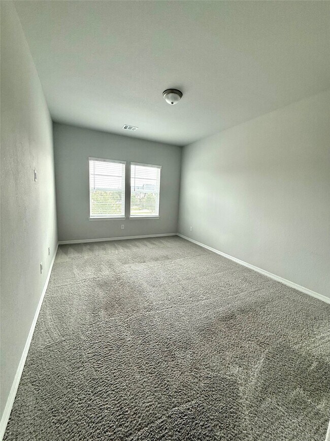 Building Photo - 3630 Windward Canyon Dr