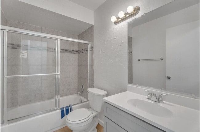 Building Photo - 3944-3944 Renick Way