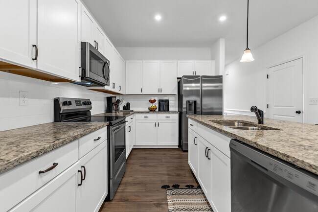 Building Photo - 942 Millstream Dr
