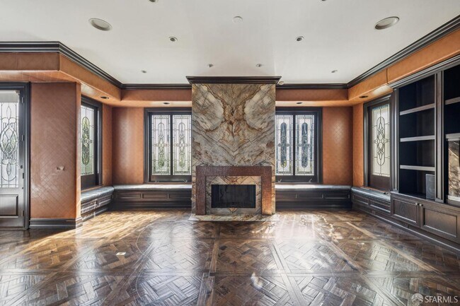 Building Photo - 2336 Broadway