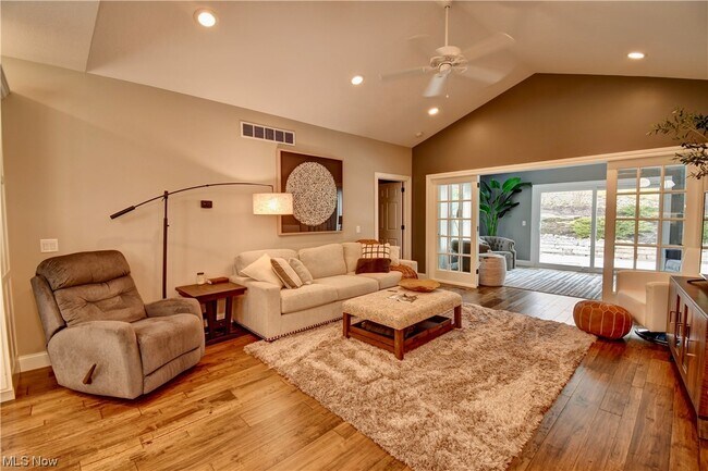 Building Photo - 2779 Cove