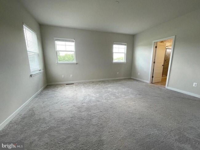Building Photo - 2328 Hawkshill Dr