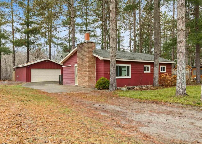 Building Photo - Fully Furnished 2-Bedroom Home Near Hodenp...