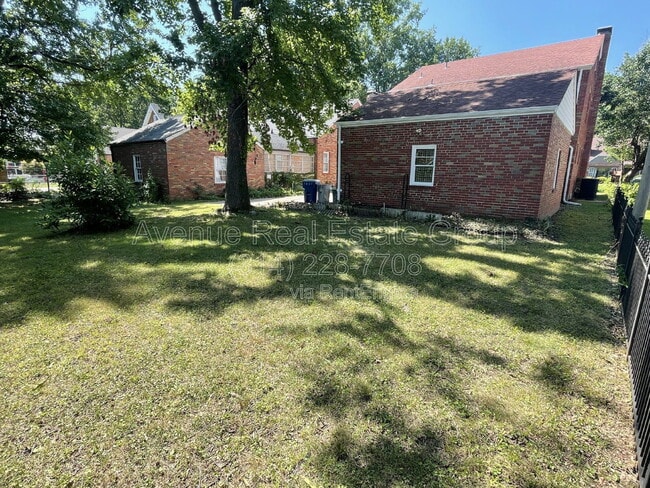 Building Photo - 2944 Moniteau Dr