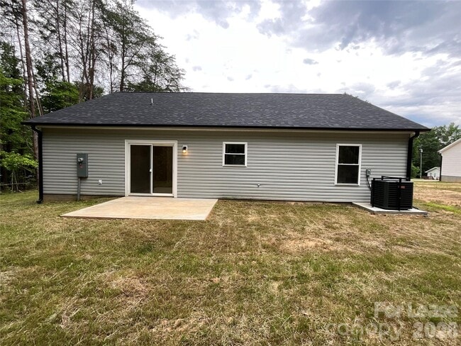Building Photo - 294 Zion Church Rd